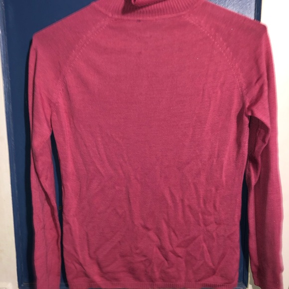 GK Woman’s turtle neck medium - Picture 2 of 2